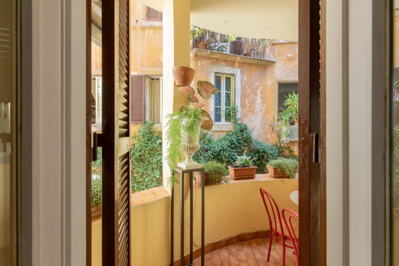 Iflat Red Roman Apartament Bagian luar foto