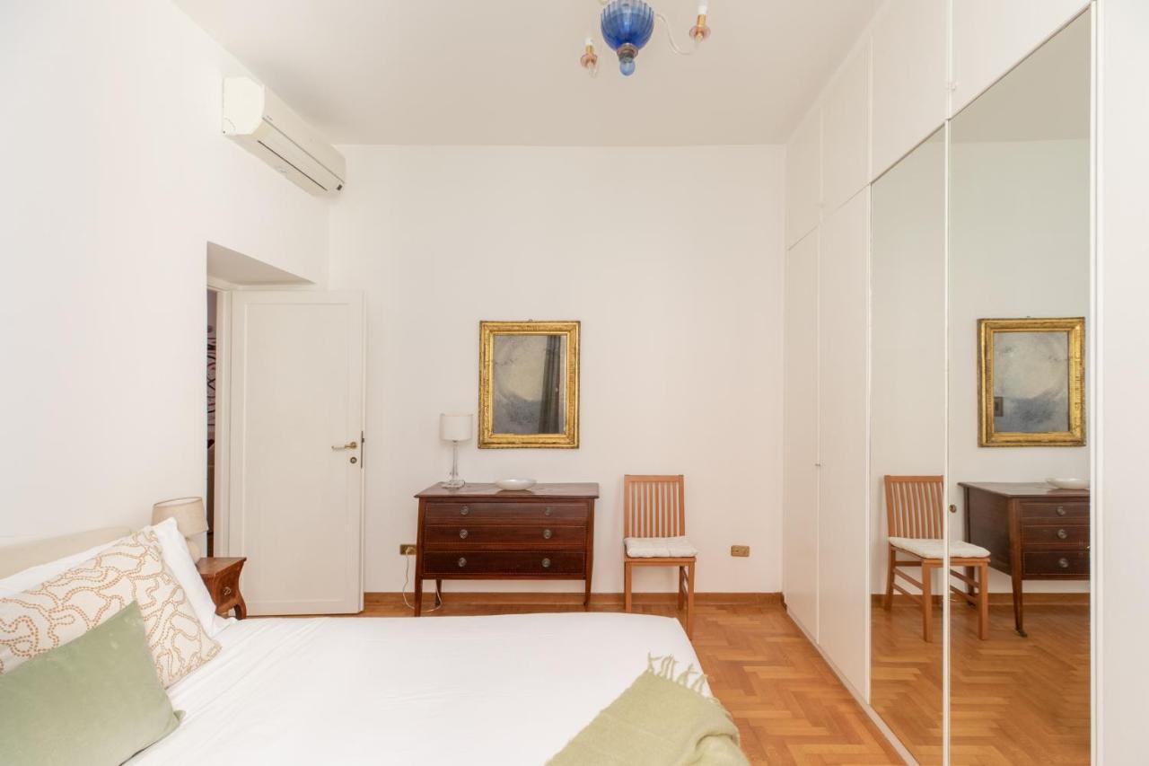 Iflat Red Roman Apartament Bagian luar foto